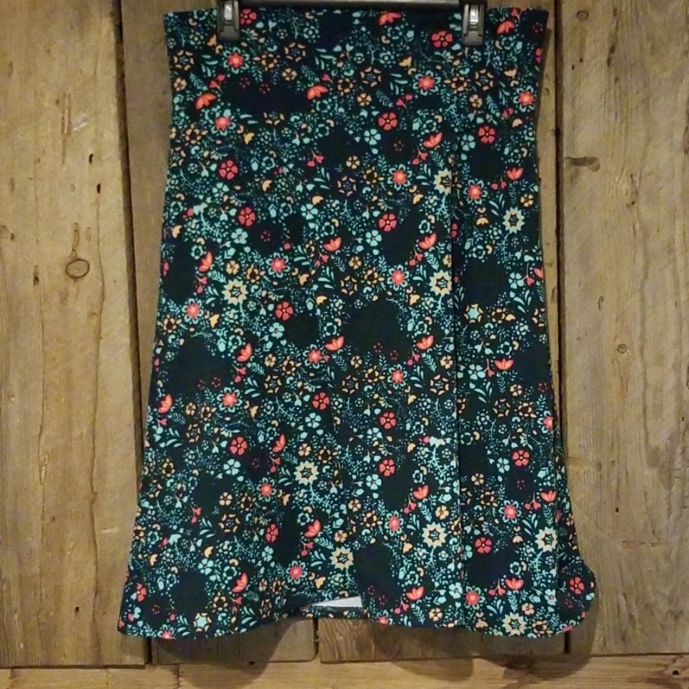 EUC XL LuLaRoe Azure Skirt